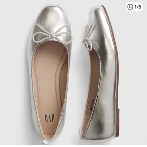 GAP Silver Metallic Ballet Flats with Bow